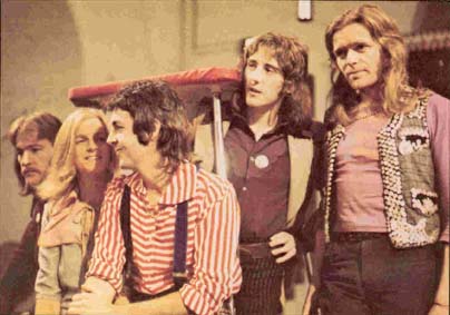Wings Mark 1 - (left to right) Denny Seiwell, Linda, Paul, Denny Laine and Henry McCullough.
